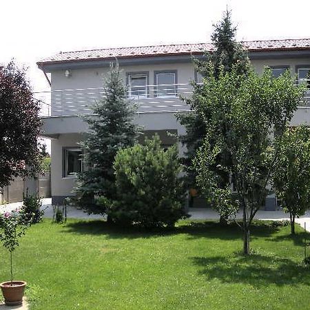 Ubytovanie House Galanta Exterior foto
